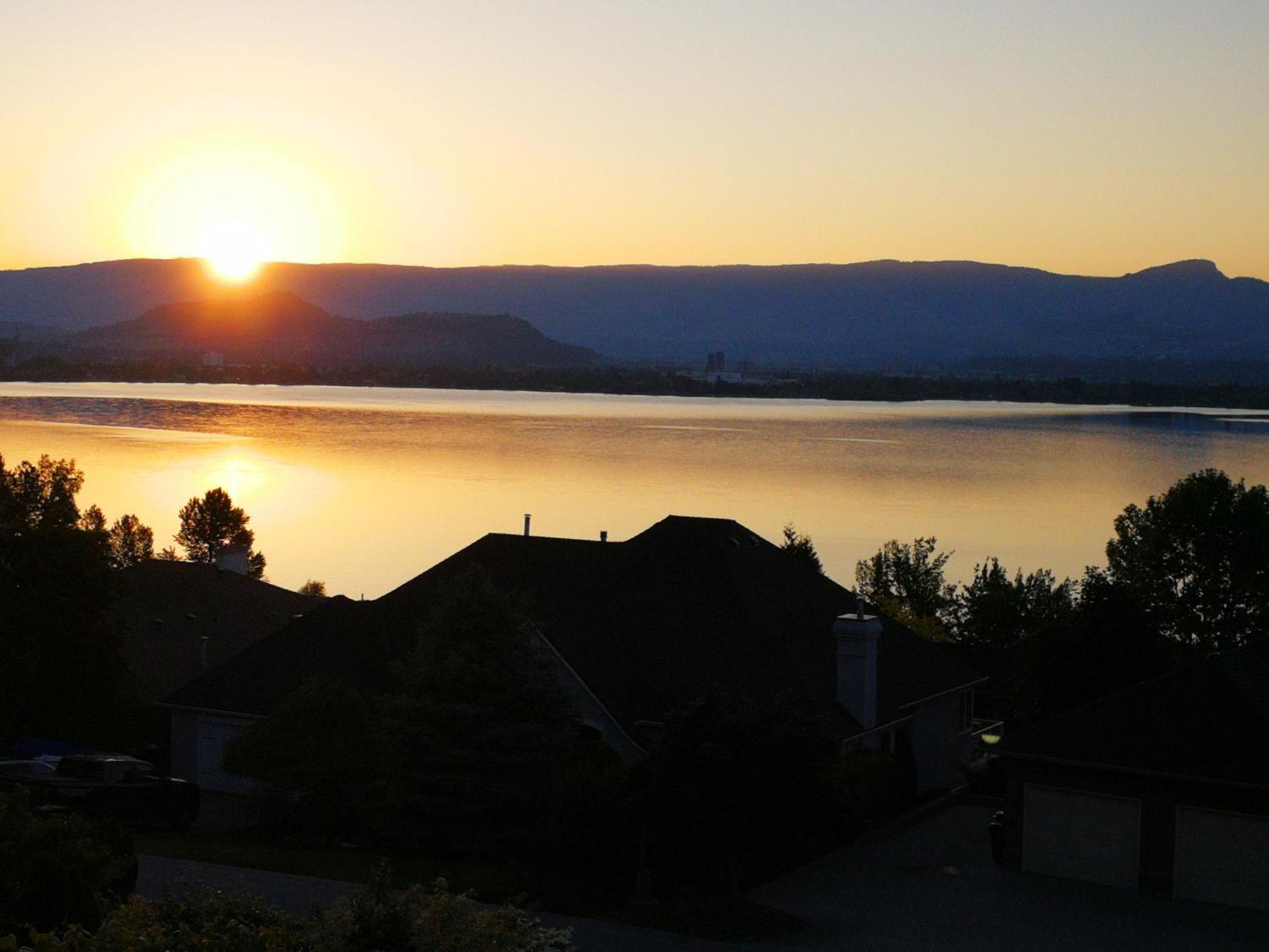 Casa Grande Lakeview House West Kelowna Ruang foto